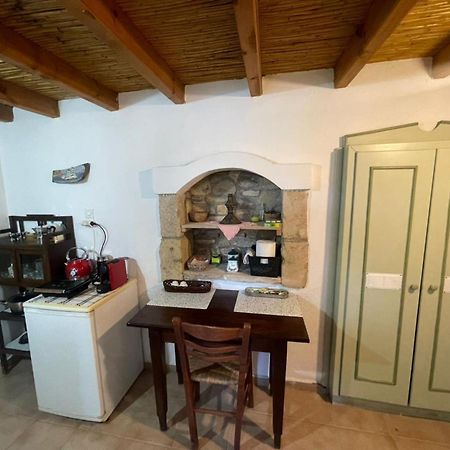 Petrino 2 - Traditional Lerian House Lakkion Bagian luar foto